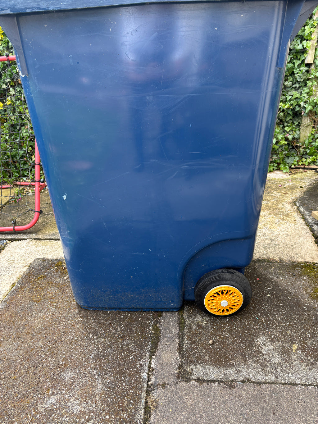 Wheelie Bin Alloy Wheels - Gold